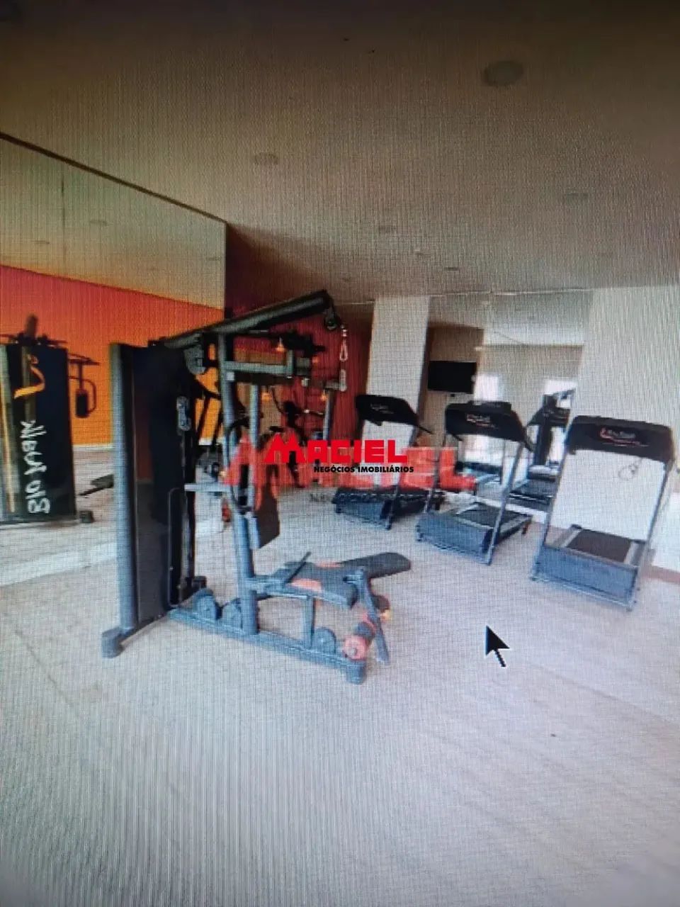 APTO NO CENTRO DA CIDADE, TERREO COM QUINTAL, NOVO NO CONTRAPISO, CONDOMINIO COM PISCINA,  - Foto 5