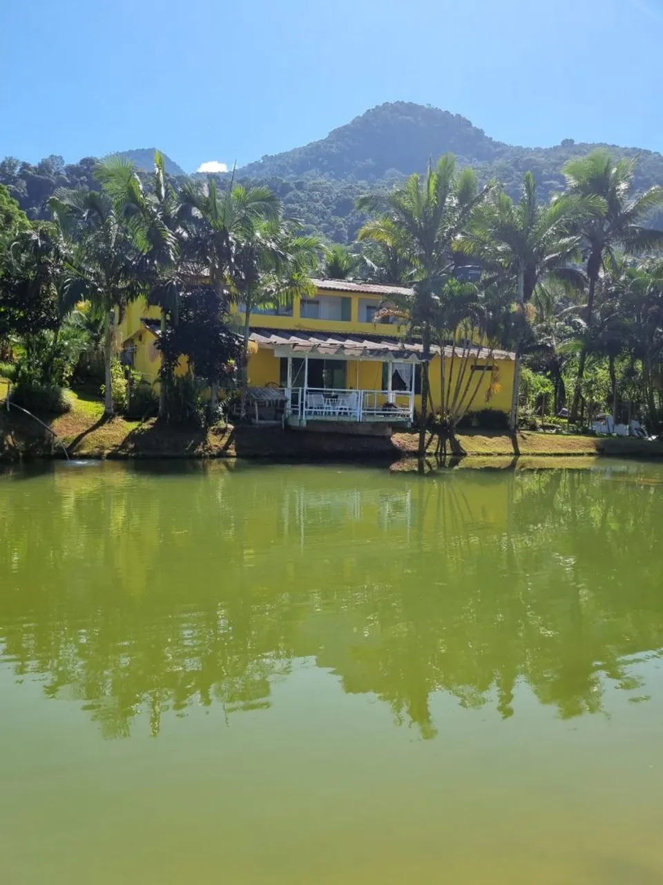 Alugo linda casa em Angra dos Reis imersa a natureza
