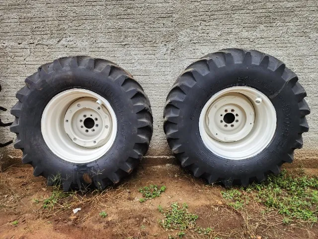 Par de Pneus Agrícolas 23.1-30 Pirelli 10 Lonas Completos (Rodas, Pneus, Câmaras)