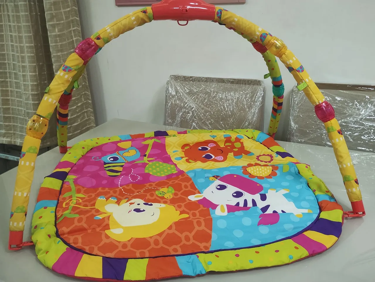 Tapete de Atividades para Bebê com Arco