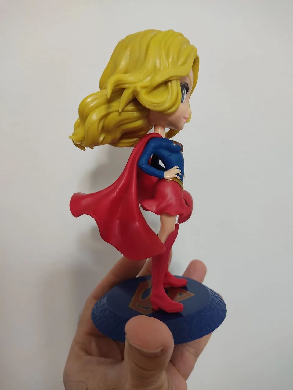 Action Figure Supergirl 15cm - Foto 3