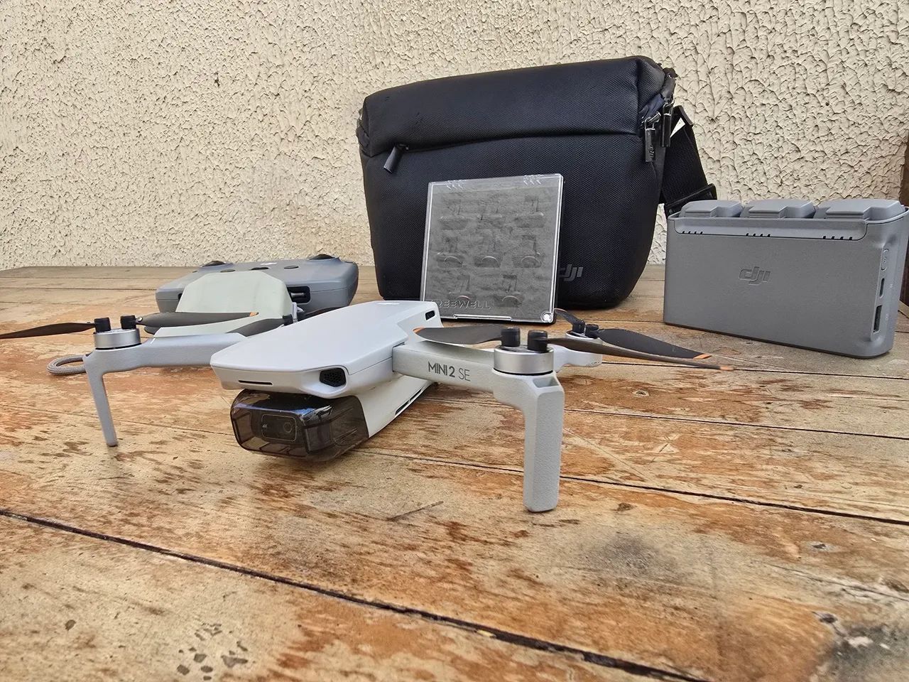 Drone DJI Mini 2 SE - Leve para qualquer lugar!