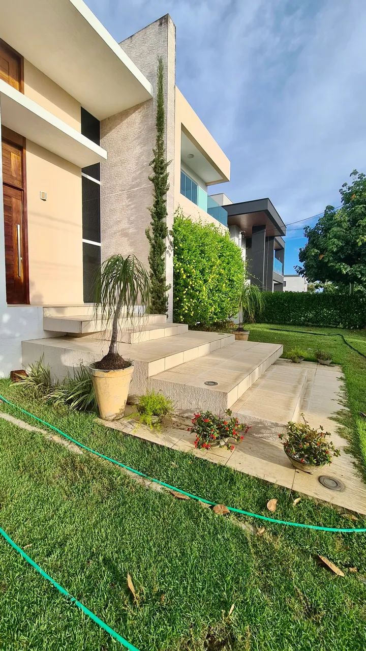 Magnifica Casa Triplex com 4 suites no Catuana - Alphaville. - Foto 3