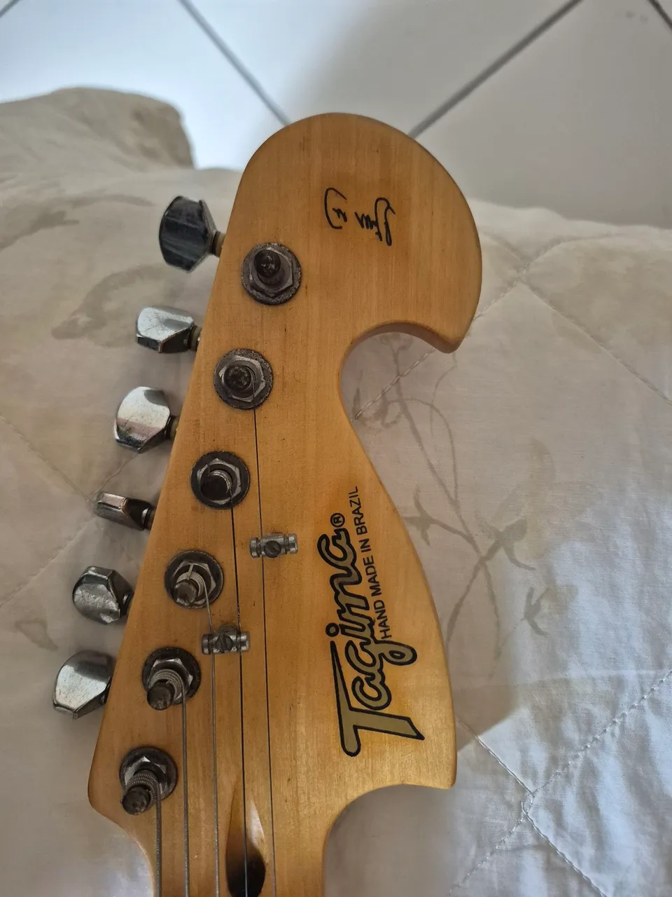 Guitarra Tagima Stratocaster Hand Made in Brazil