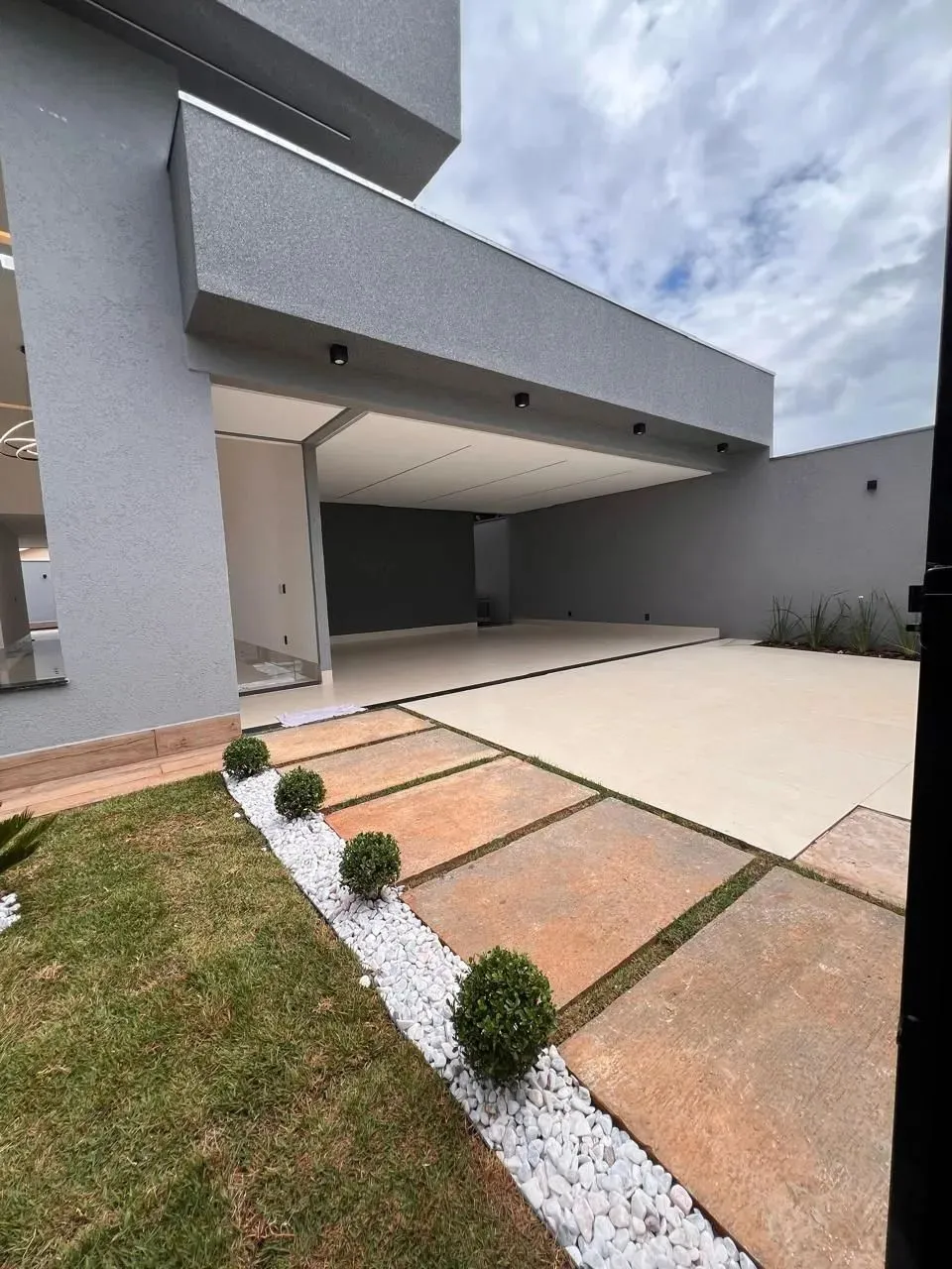 Casa 3 suites Setor Faiçalville