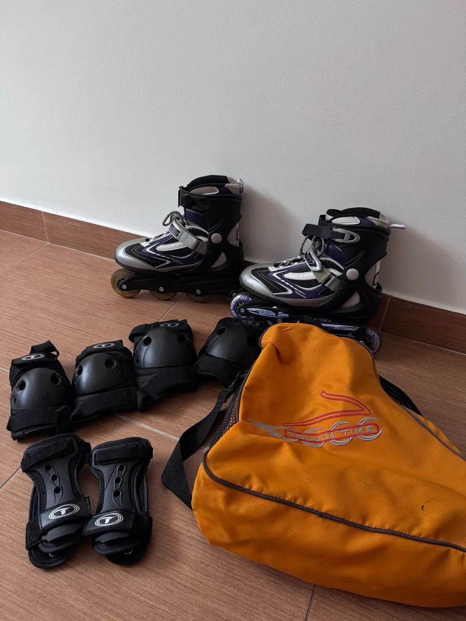 PATINS Traxart Rolling Star ABEC 5 praticamente novos - Foto 3
