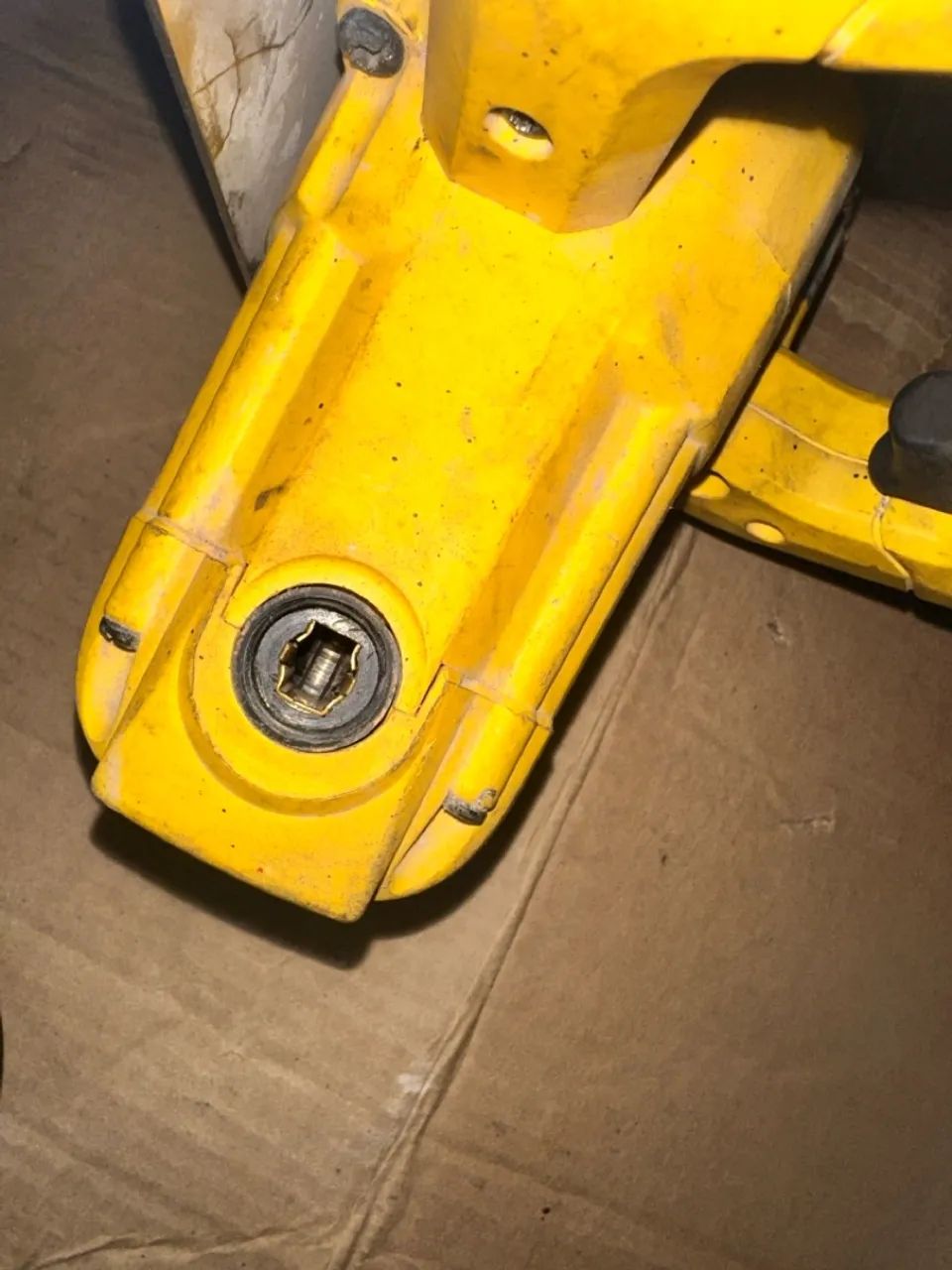 Serra mármore Stanley SPT115-BR tipo 10 127v defeito faltando peças 