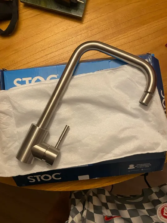 Torneira de Cozinha em Aço Inox