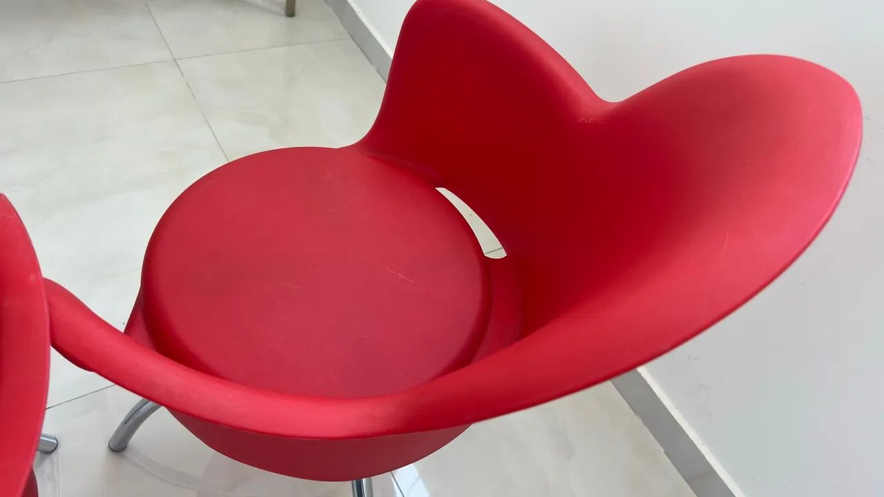 Par de Cadeiras Vermelhas Design Moderno - Foto 5