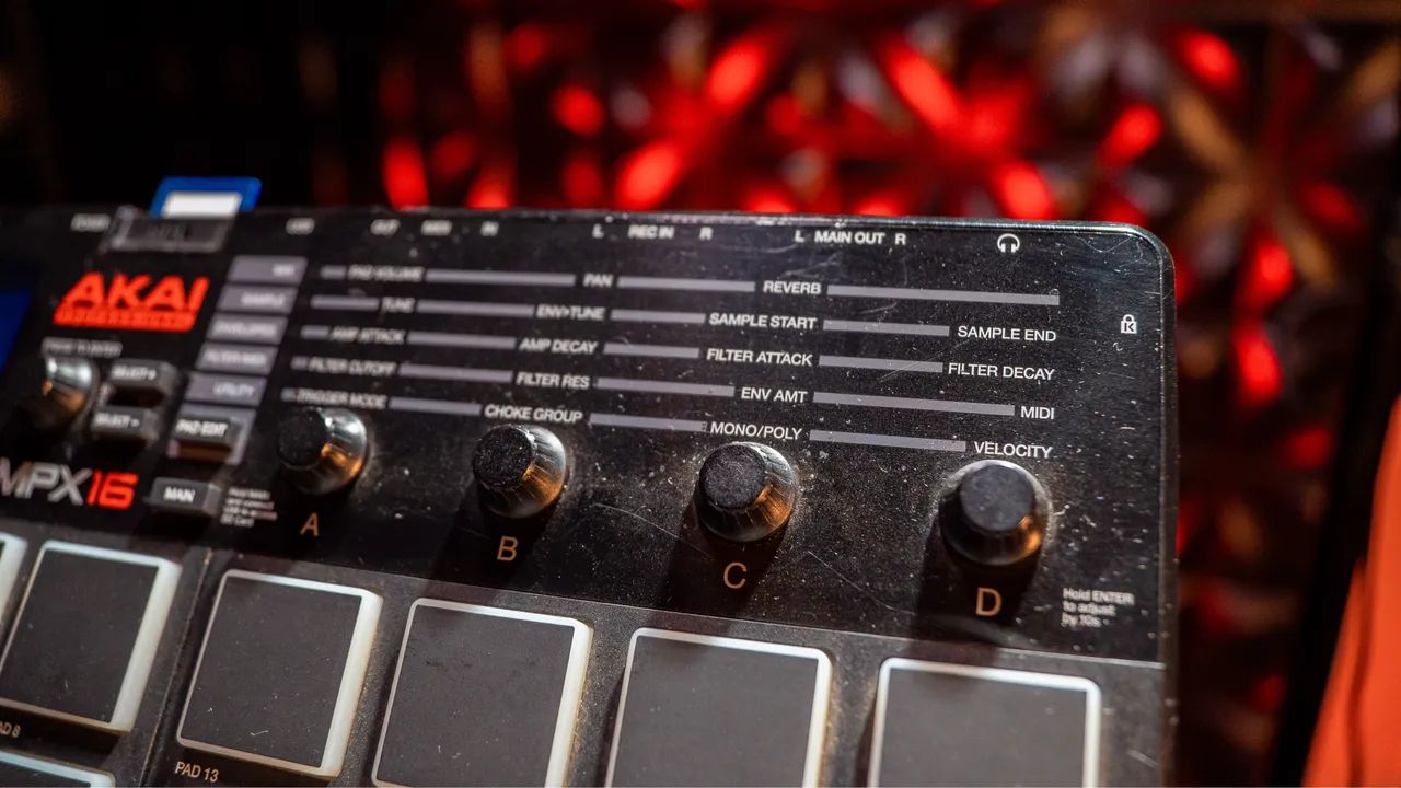 AKAI MPX 16 - Foto 3