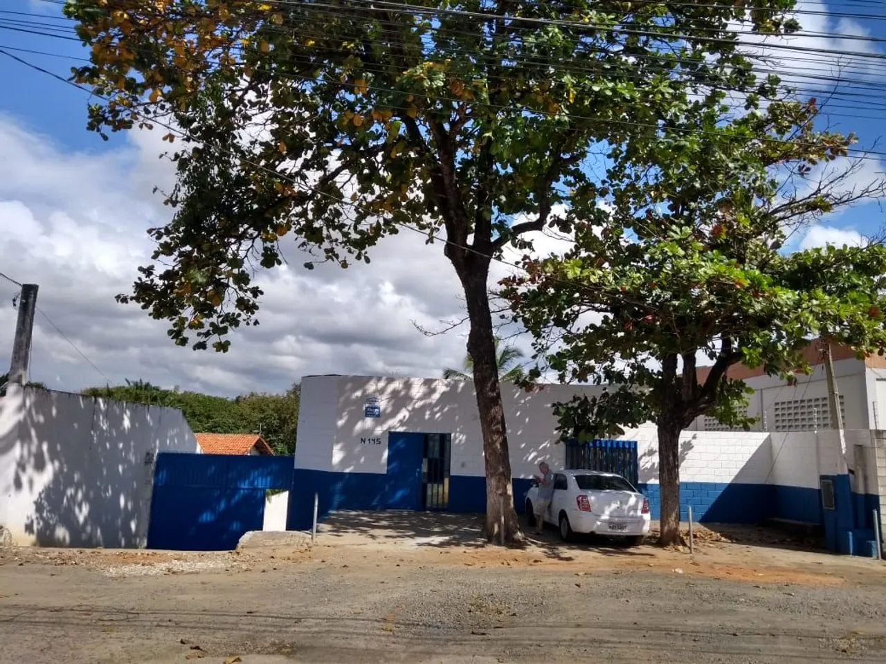 Terreno e galpão a 100 m da pasarela em Caji. Tem escritura.