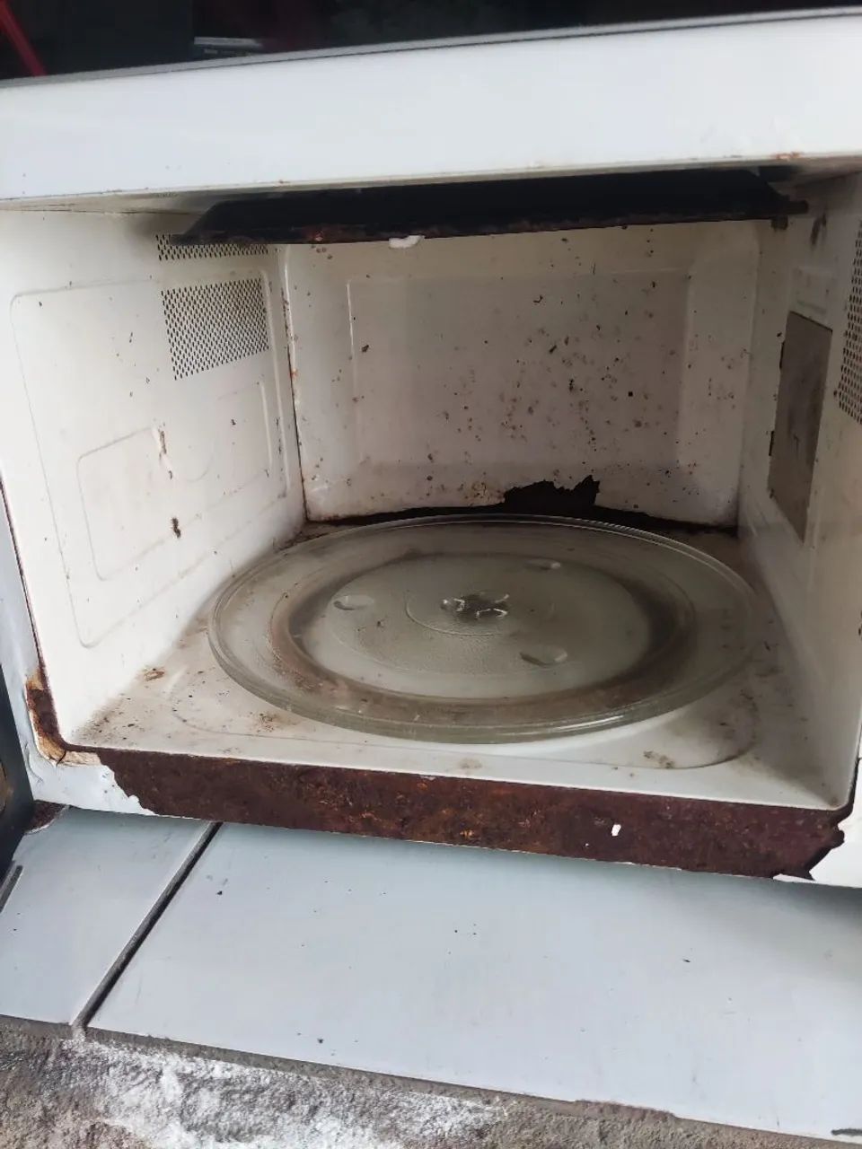 Microondas PARA RETIRADA DE PEÇAS  - Foto 3