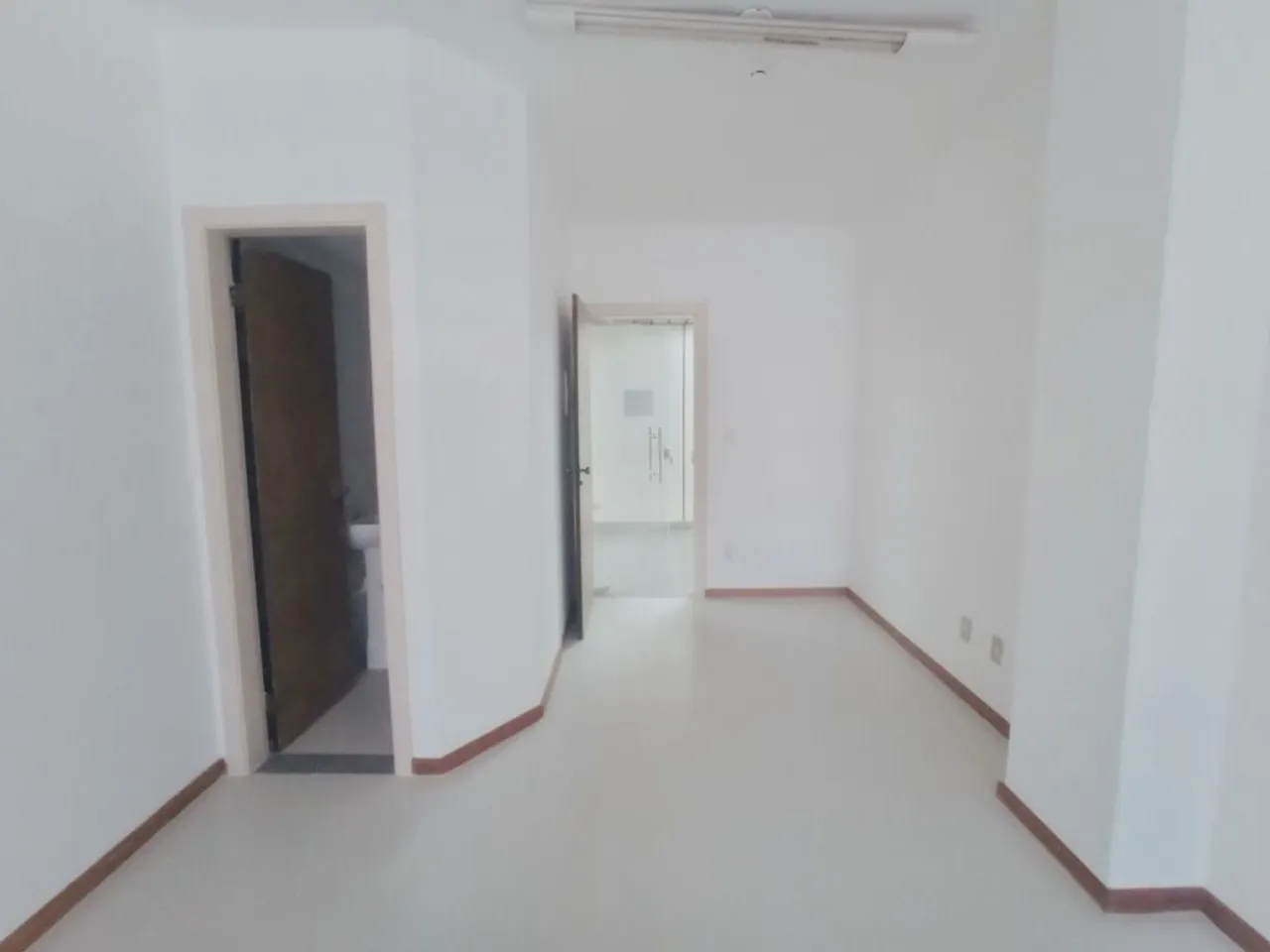 Sala para alugar, 27 m² por R$ 2.110,86/mês - Itaigara - Salvador/BA