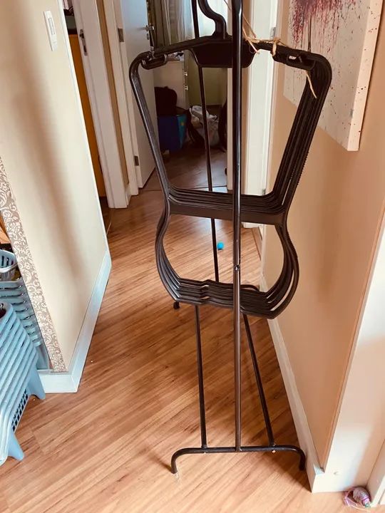 Arara e Cabide de plástico silhueta com 10 unidades  - Foto 2