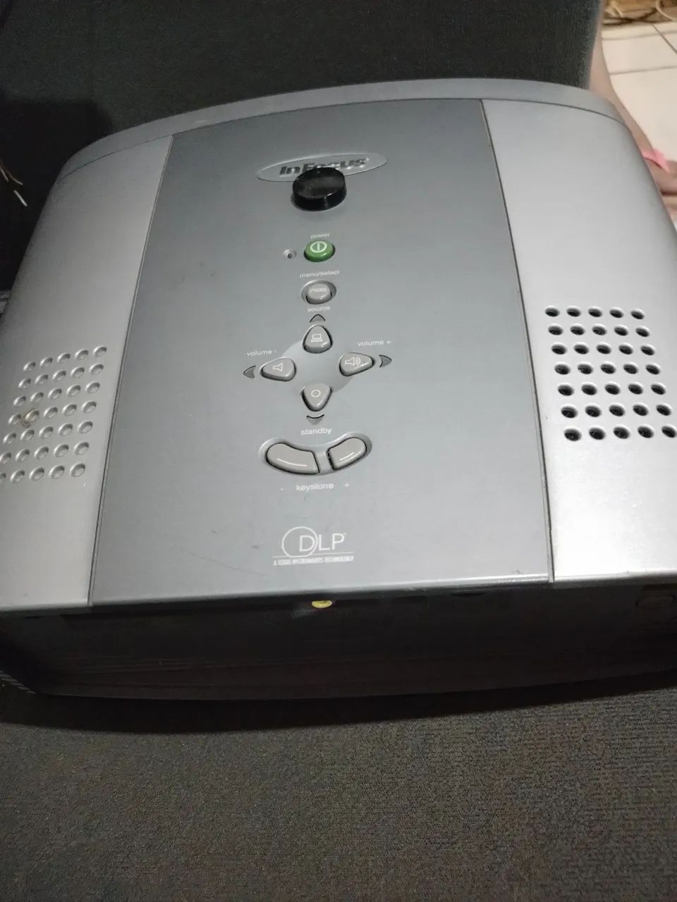 Projetor DLP - precisa de reparo, so acende o stand bay. - Foto 2