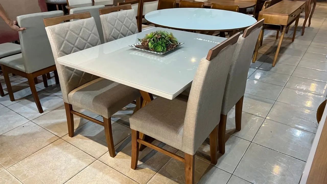 Mesa de Jantar Moderna com 4 Cadeiras completa de madeira 