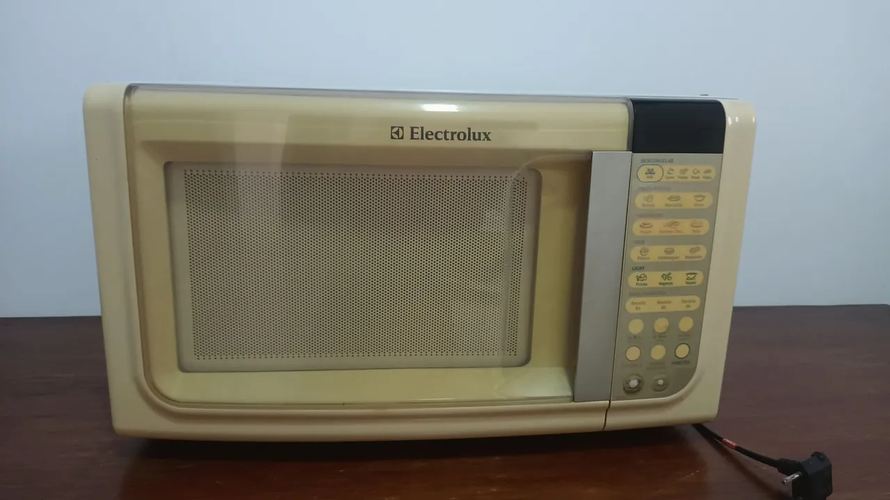Micro-ondas Electrolux em ótimo estado