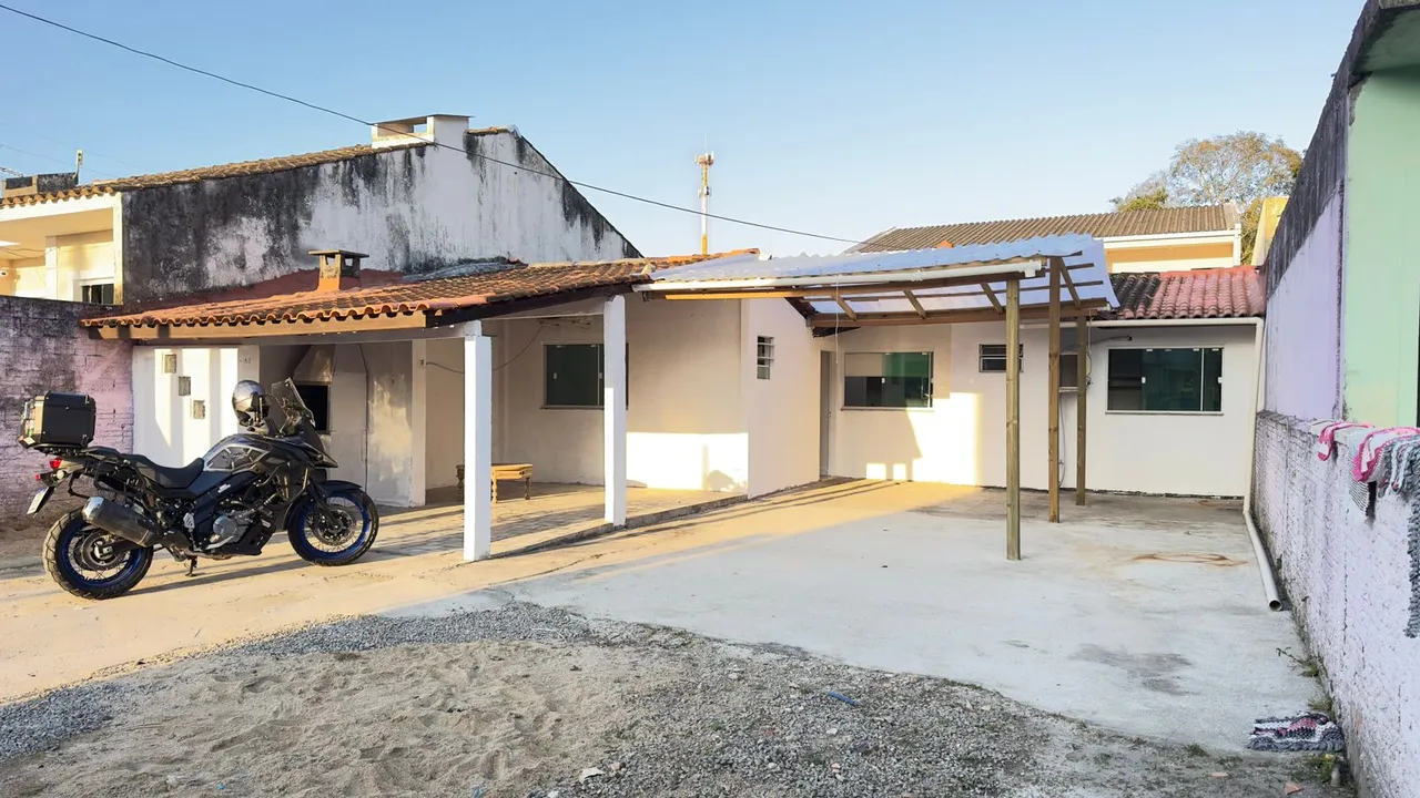 Aluguel de Casa em Palhoça-SC, Bairro São Sebastião: 02 dormitórios, 01 Sala, 02 Banheiros