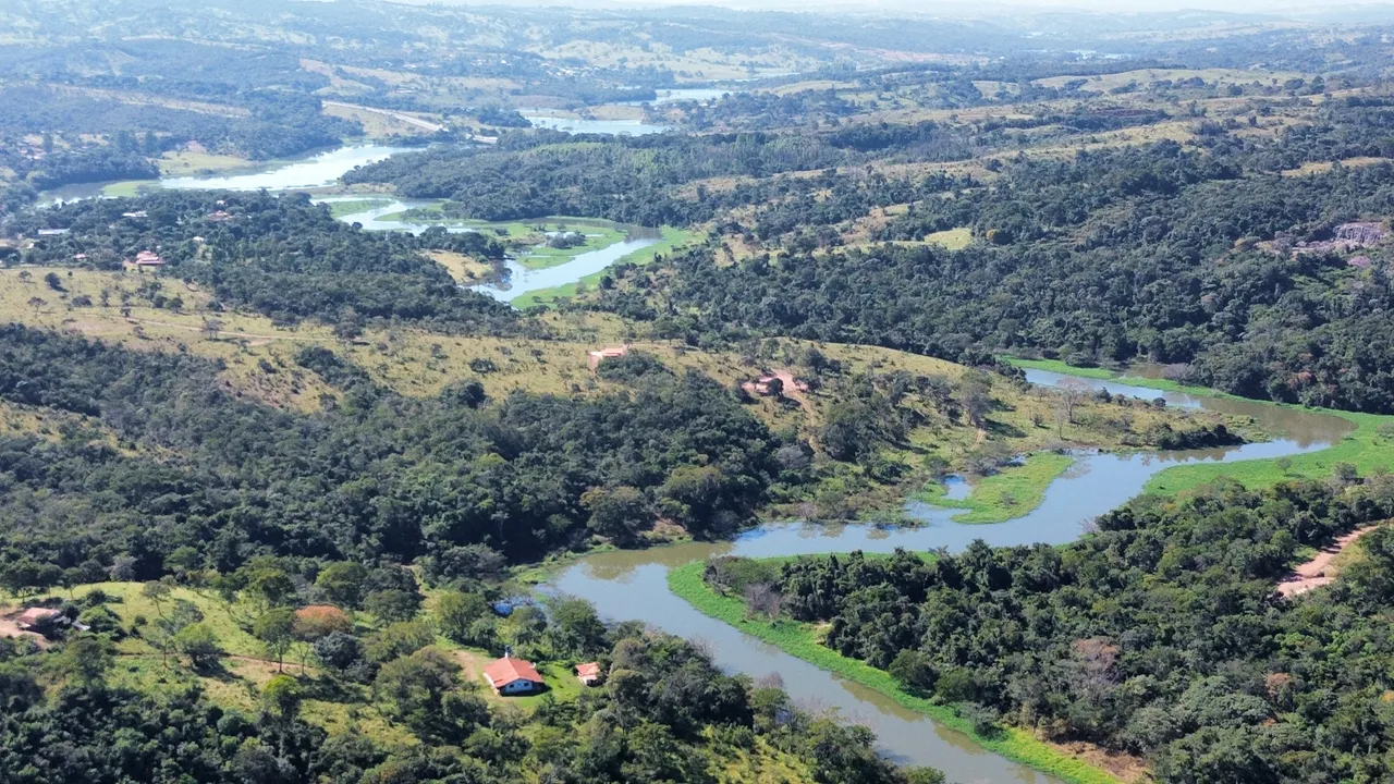 , Chácara 2,500 metros no Lago Corumba +