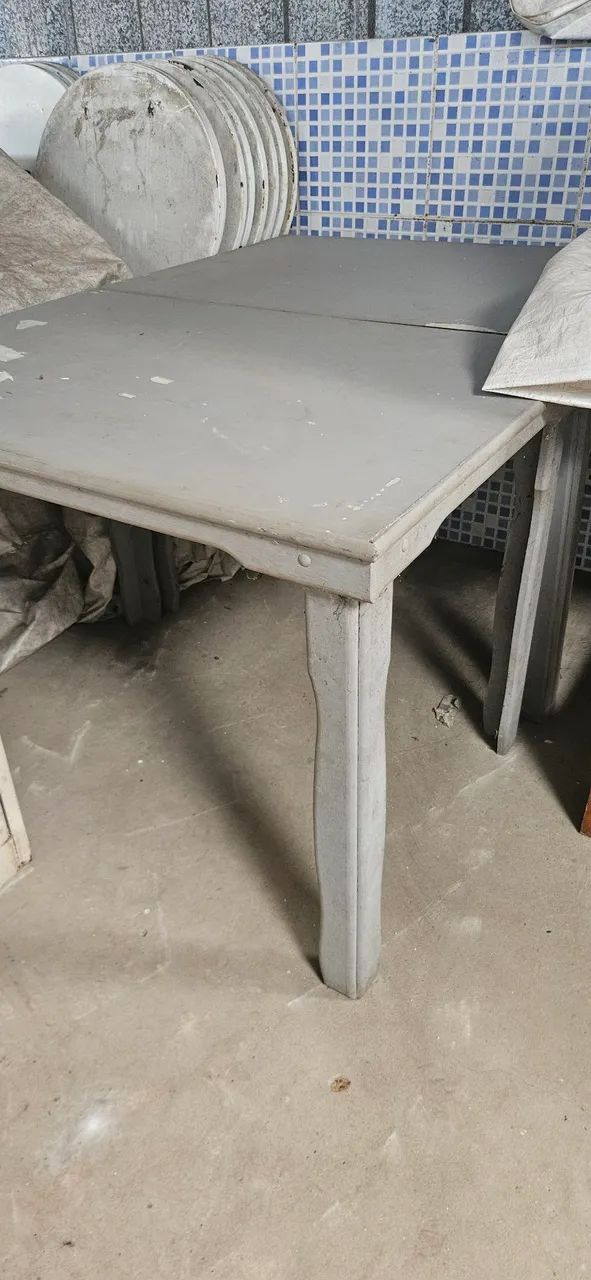 Mesa de madeiras rústico 