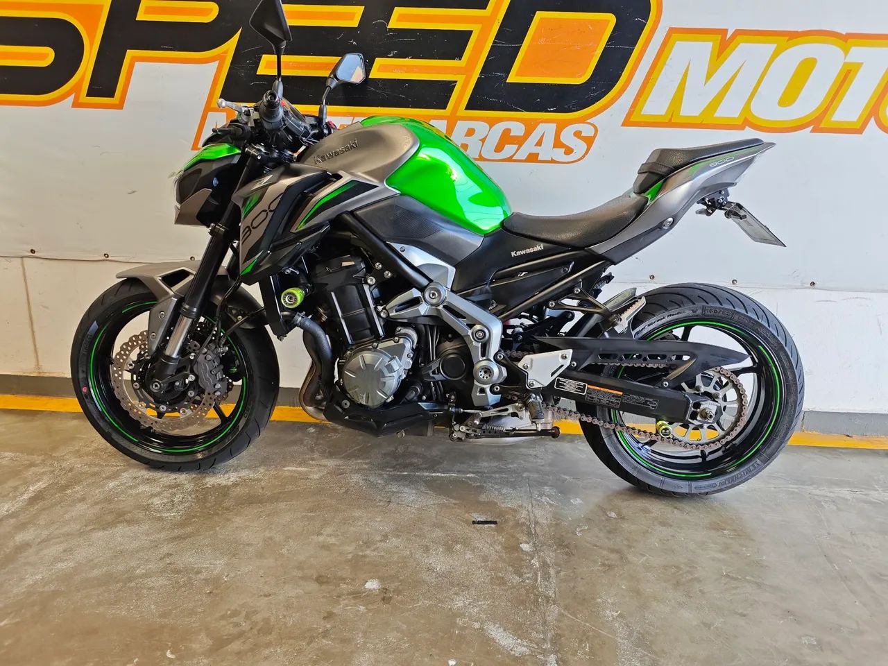 Kawasaki Z 900 - Foto 4