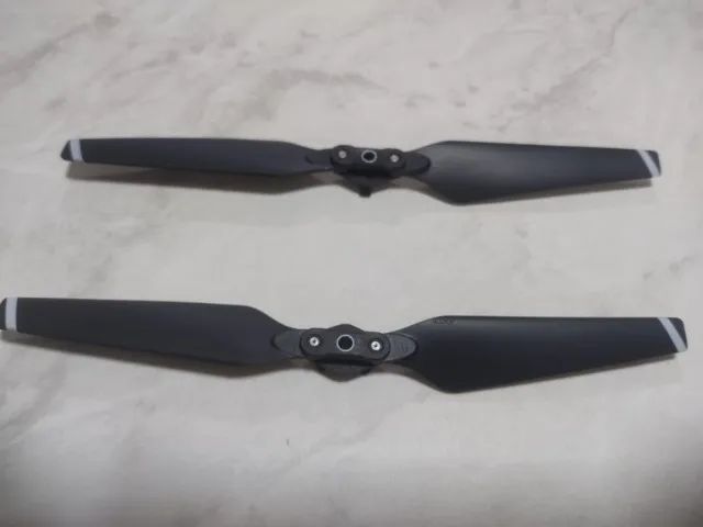 4 HELICES DE BAIXO RUIDO MAVIC  8331 - Foto 2