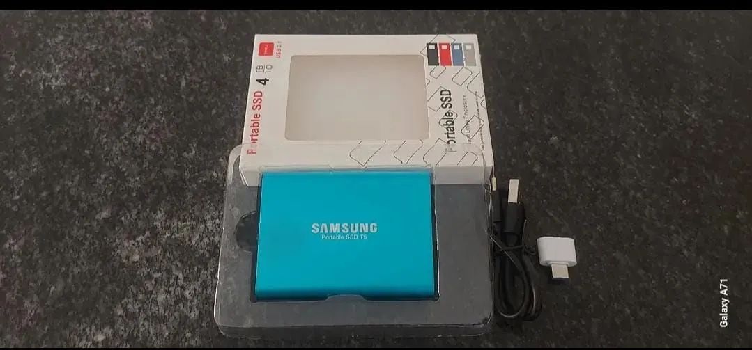 SSD Externo Samsung T5 4TB Azul - Novo