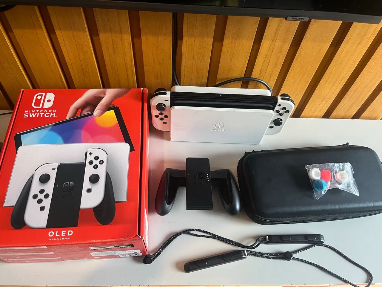 Nitendo Switch OLED 64GB