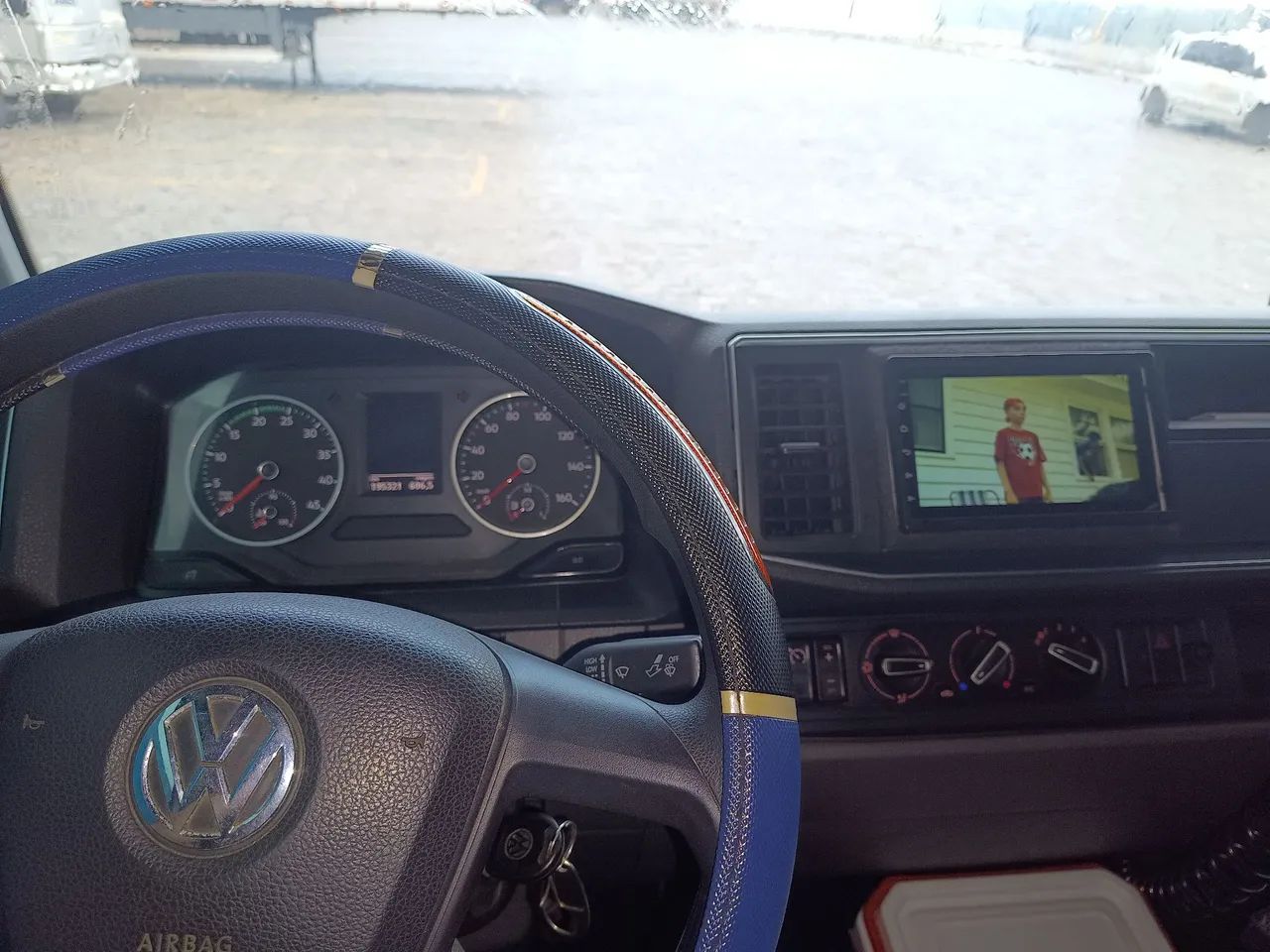 Caminhão Baú 2021. Excelente Estado - Foto 8