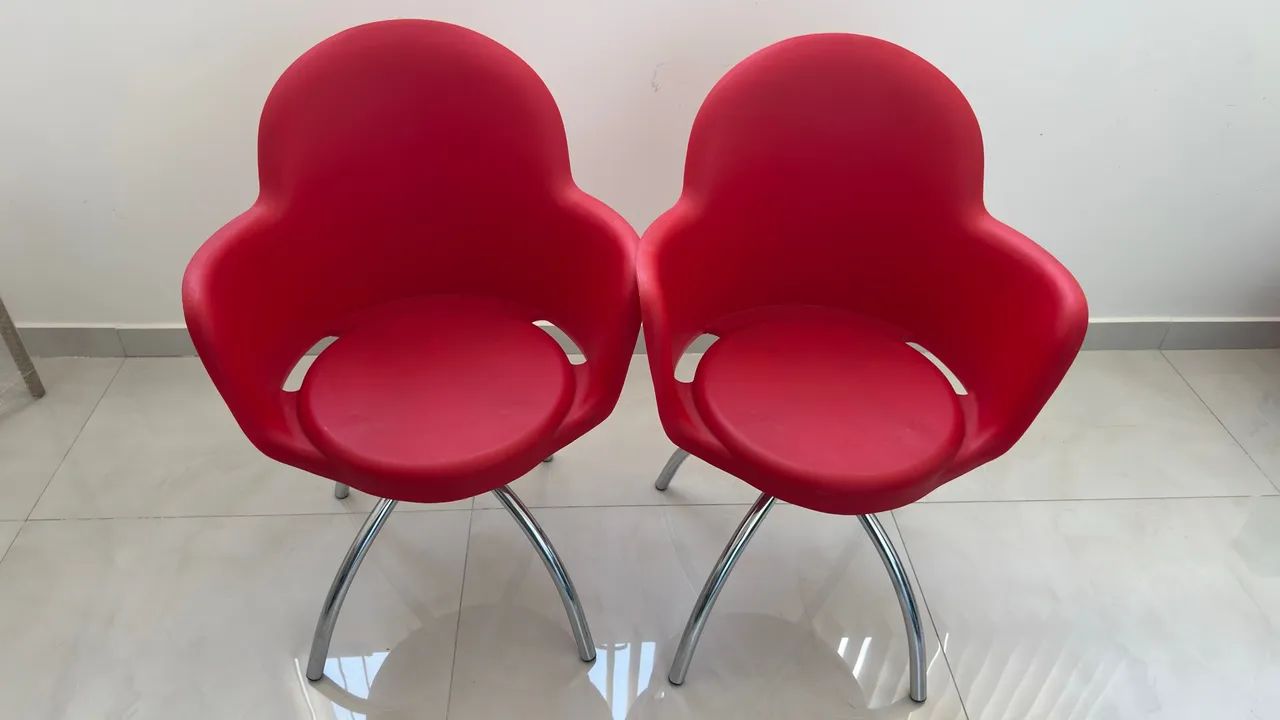 Par de Cadeiras Vermelhas Design Moderno - Foto 4