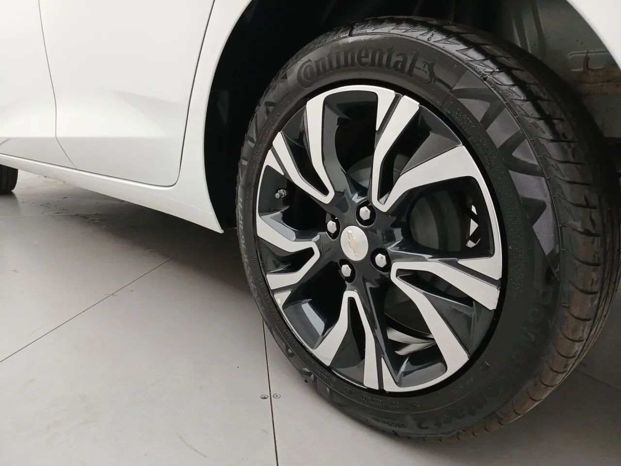 Chevrolet Onix Plus Premier 1.0 12V TB Flex Aut. 4P 2024 - Foto 12