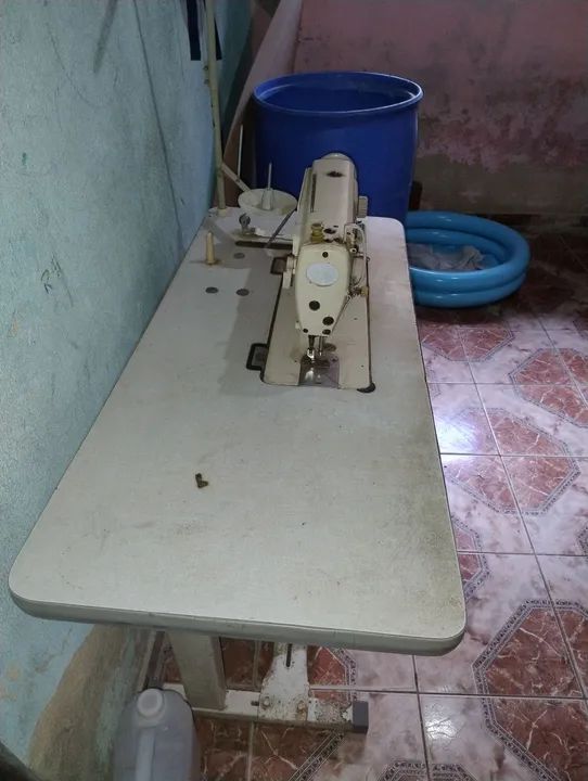 Máquina de Costura Industrial Usada - Foto 2