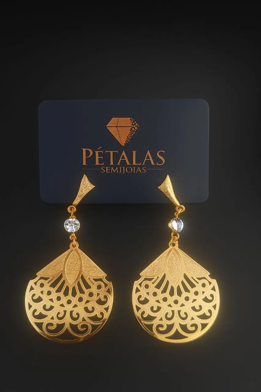 Brincos Dourados de Semijoia Elegantes - PÉTALAS