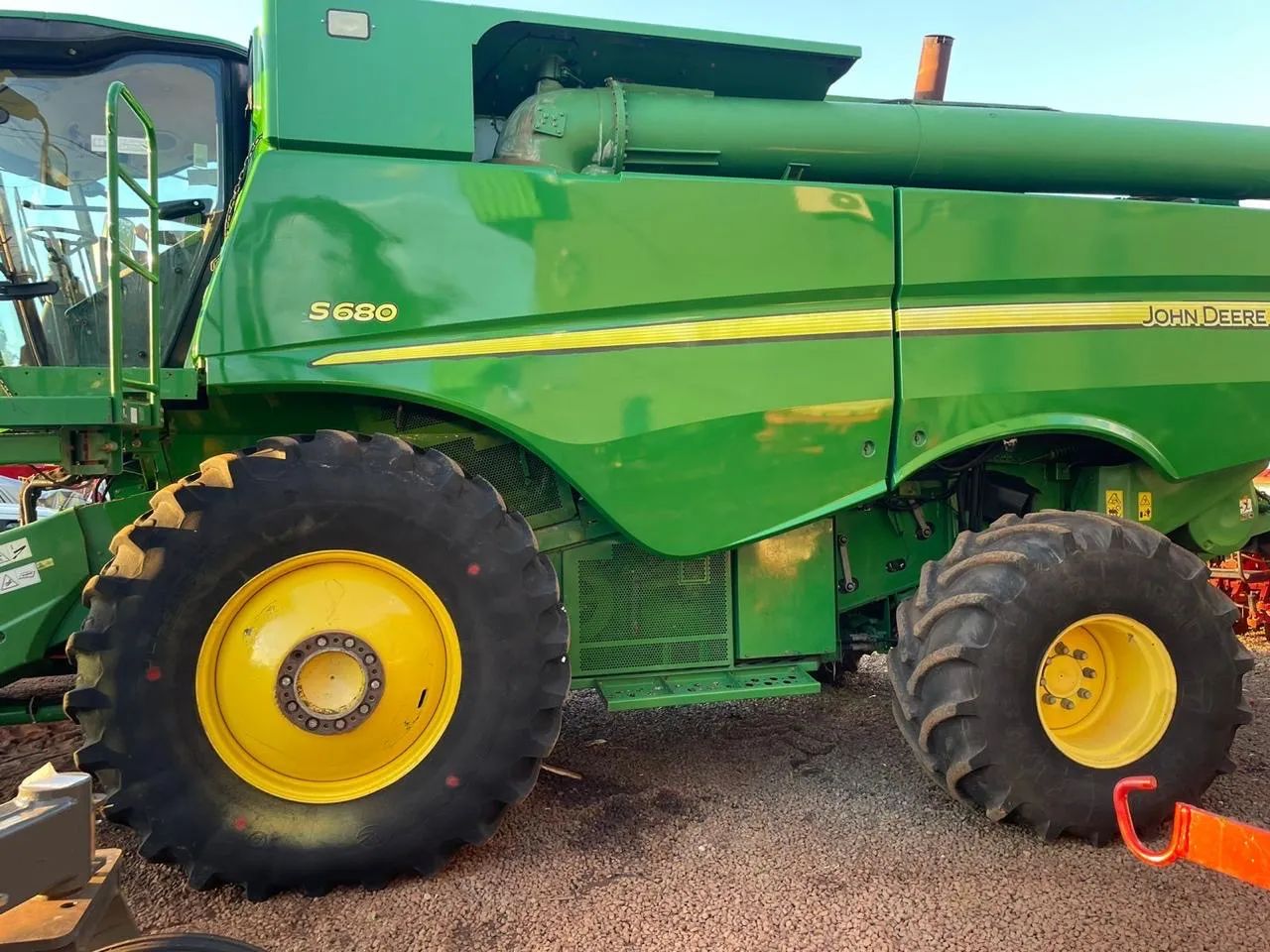VENDO DUAS COLHEITADEIRAS JOHN DEERE S680