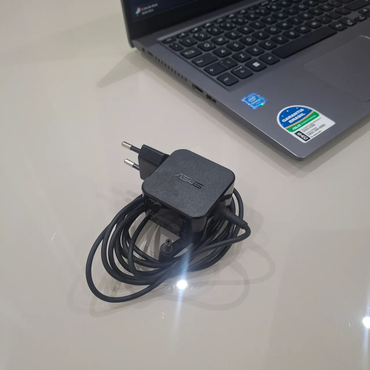 Notebook Novinho impecável  - Foto 2