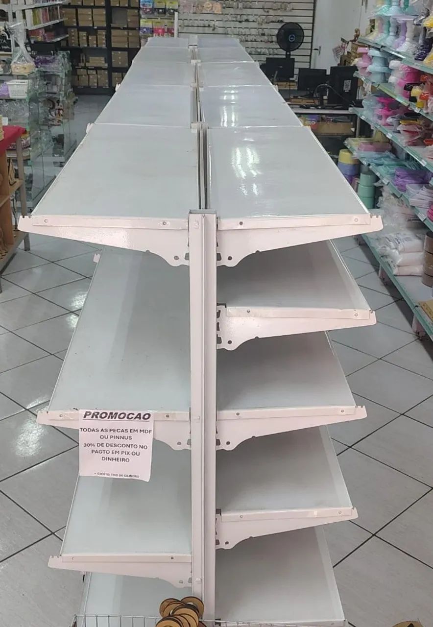 Gôndolas/Prateleiras  - Foto 3