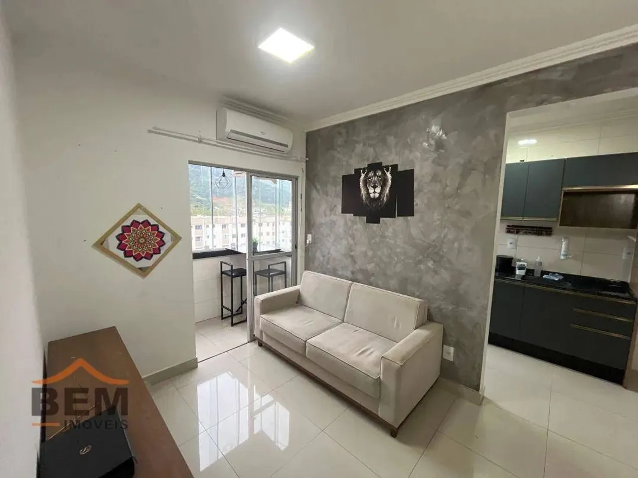 Apartamento com 2 dormitórios para alugar, 63 m² por R$ 1.955/mês - Espinheiros - Itajaí/S