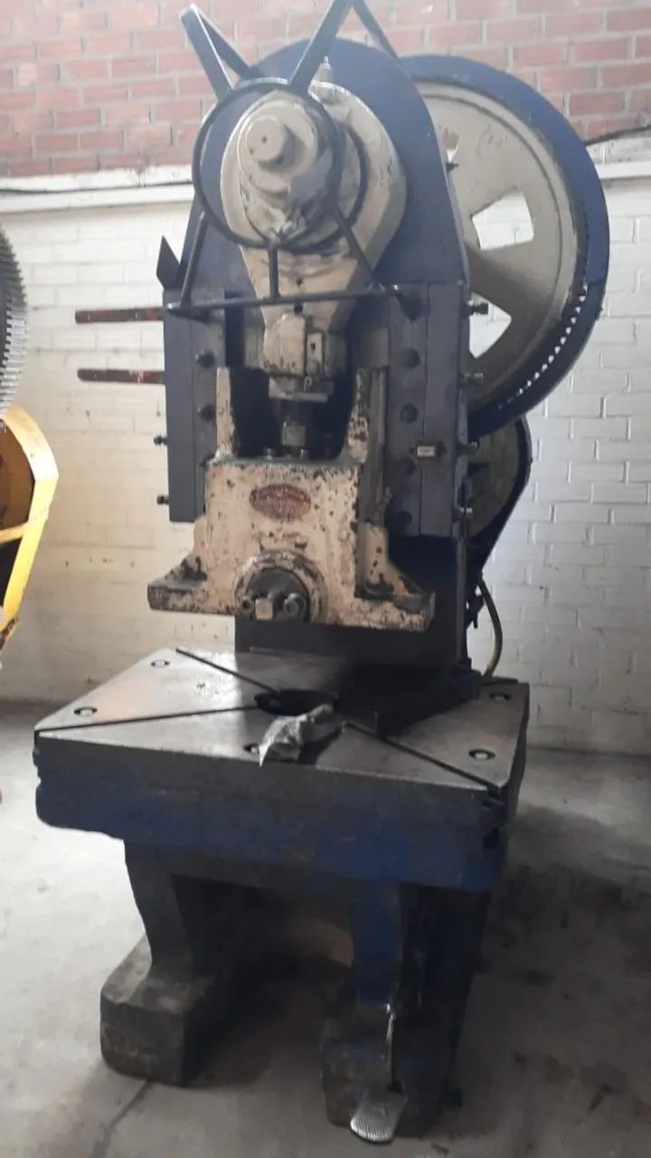 Prensa Excêntrica 150 ton