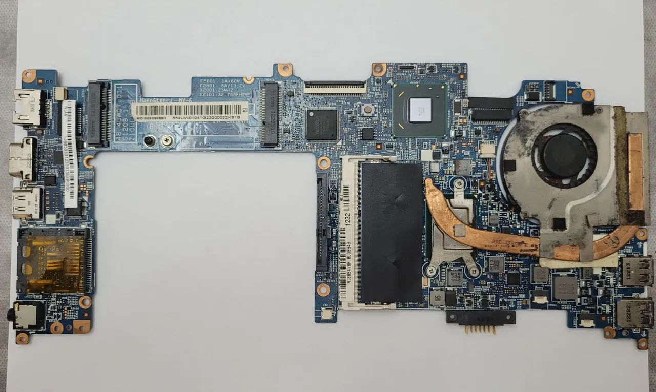 PLACA MÃE  NOTEBOOK SONY VAIO SVT111A11X (SVT11115FBS) COM DEFEITO). - Foto 3