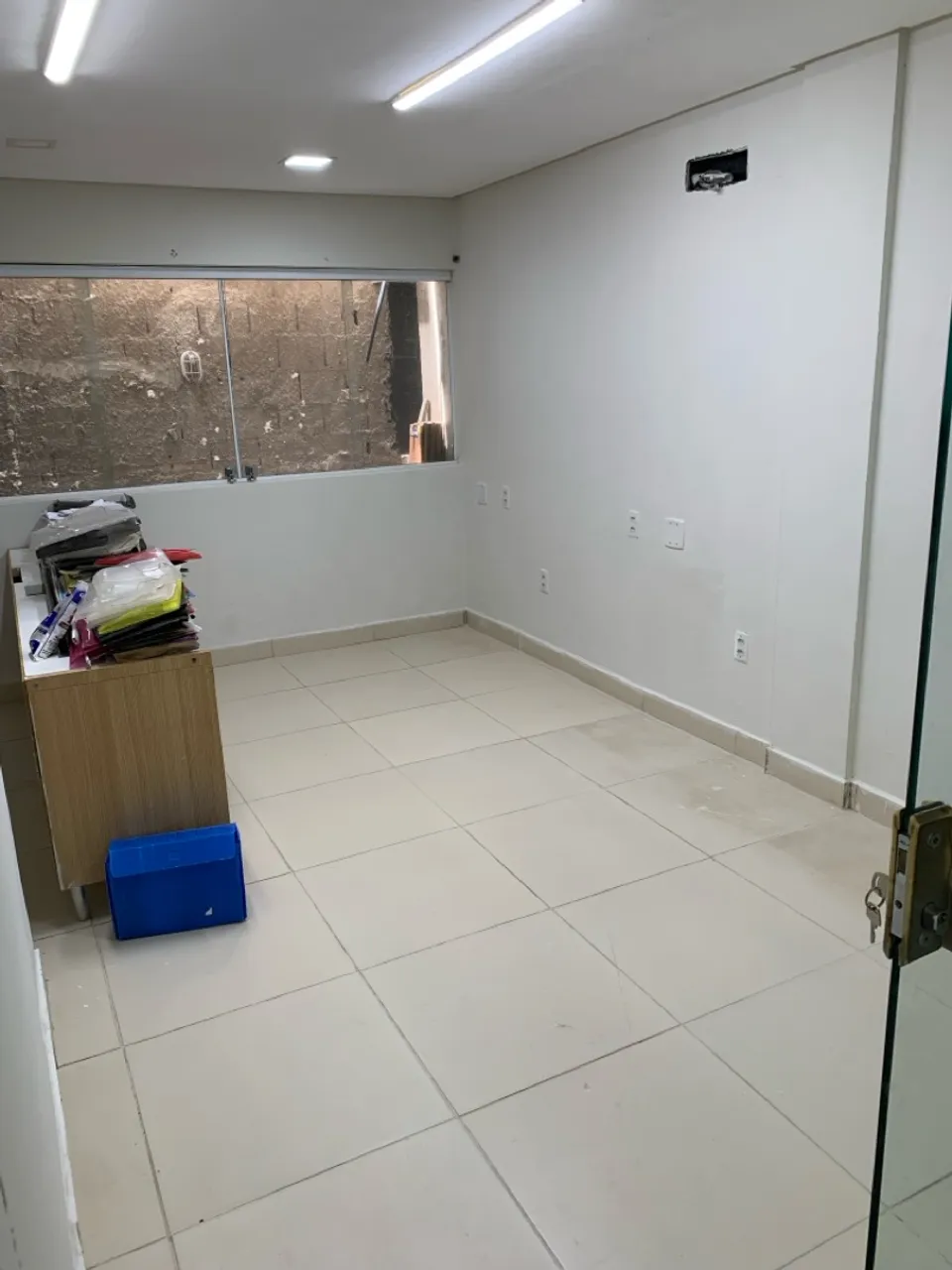 Sala comercial em Mangabeira 1 no térreo em empresarial