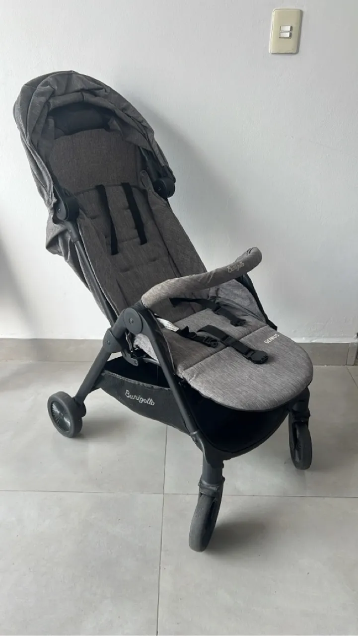 Carrinho de Bebê Burigotto Genius Cinza