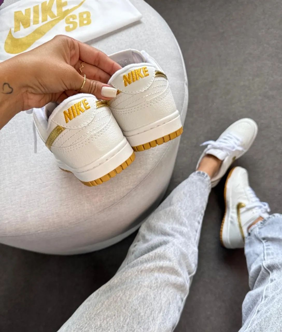 Nike Sb Dunk low Branco/Ouro Feminino Premium - Foto 4