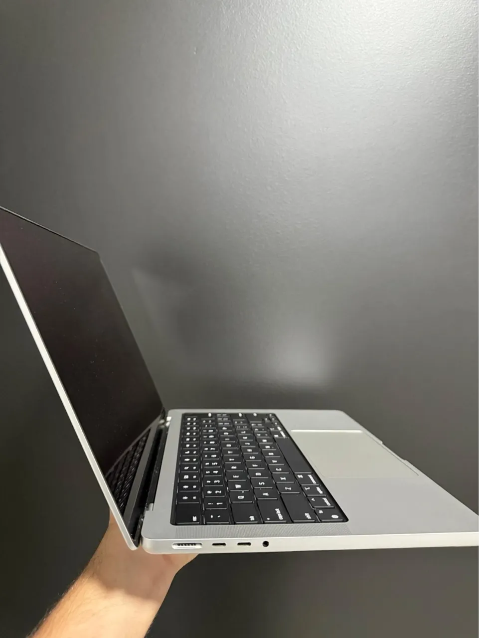 MacBook Pro M2 Pro 14.2? 512/16 - Seminovo, Performance Impecável