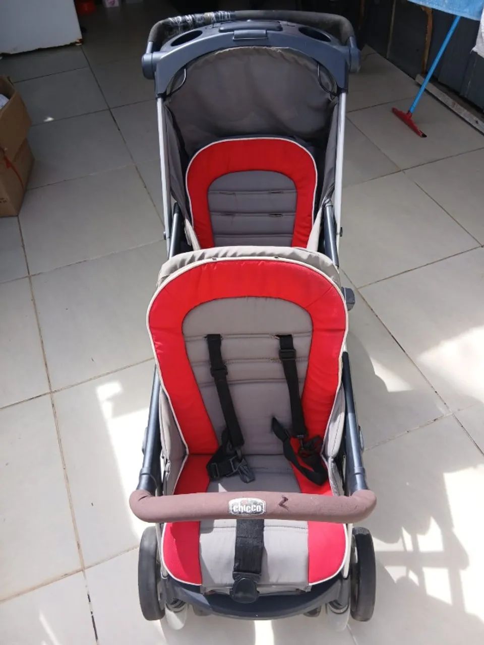 Carrinho de bebê duplo64176430520835123