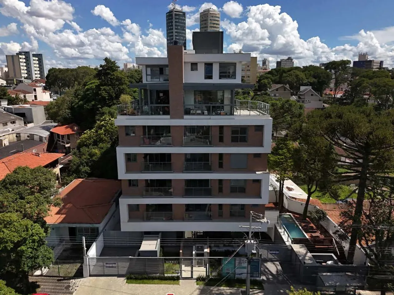 Apartamento em Curitiba, no bairro Mercês - Referência: 203 - Merci Mercês
