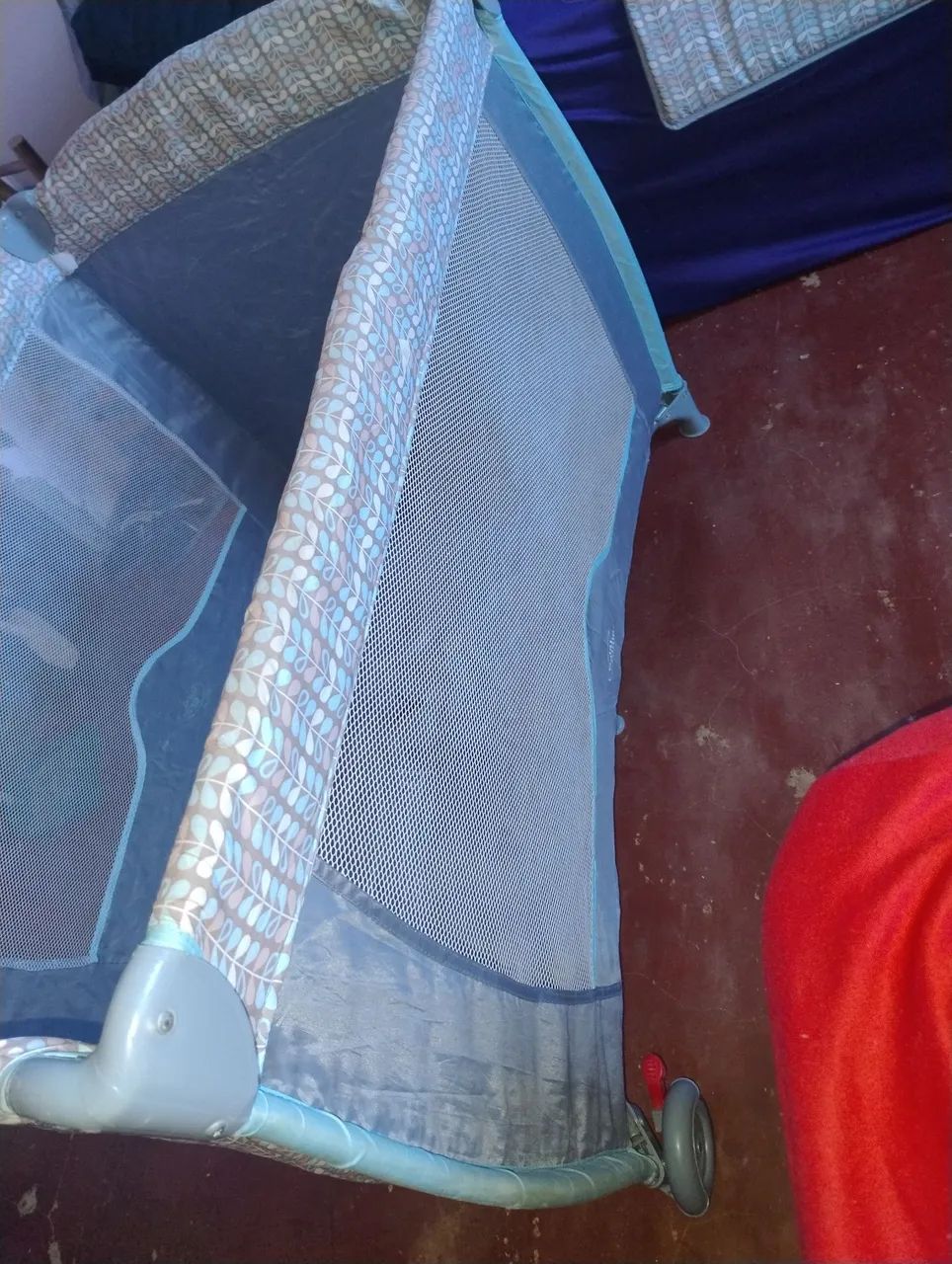 berço cercado usado - Foto 4