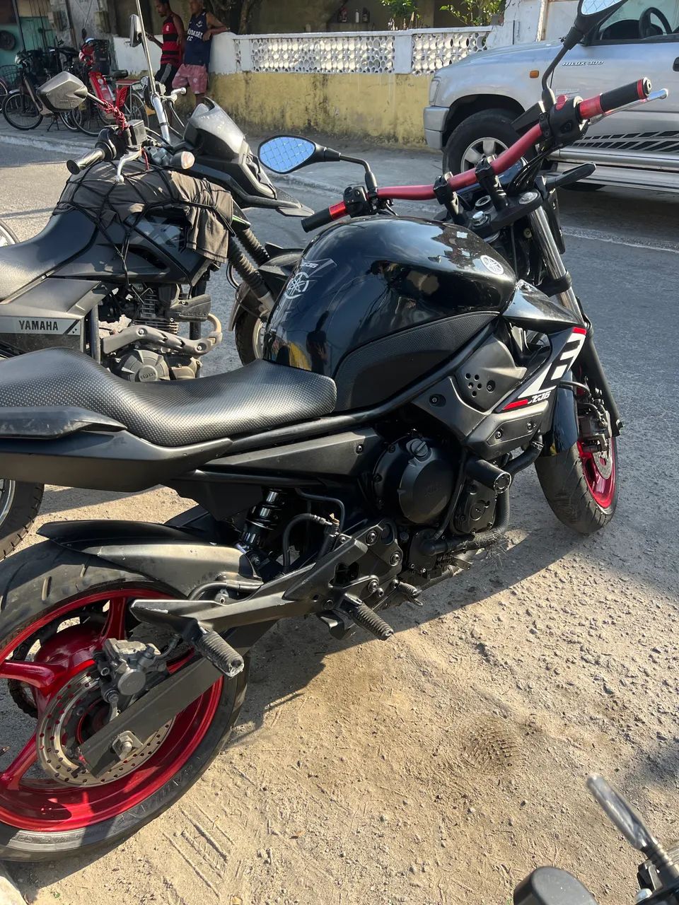 XJ6 2012 Preta - Foto 4