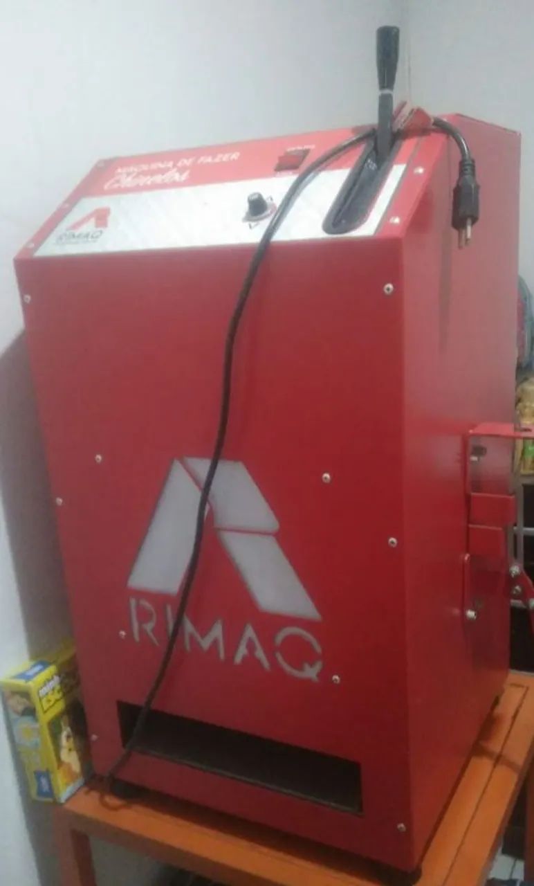 Máquina de fazer chinelo 