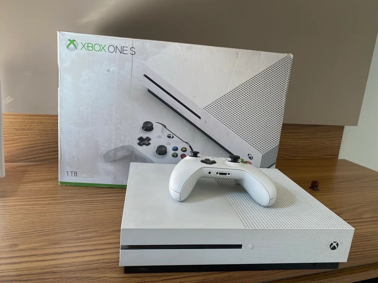 XBOX ONE S 1TB - Foto 3