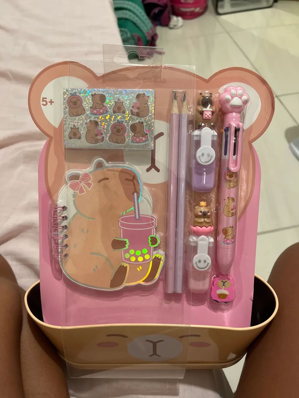 kit material escolar capivara 